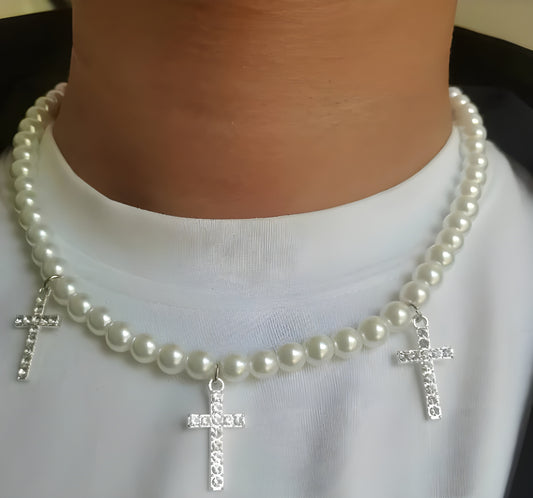 Cadena de Perlas con Cruces de Diamantes